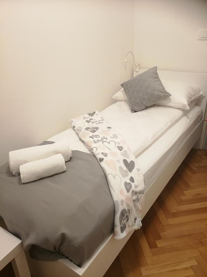 Apartments B&M Sežana Eksteriør bilde